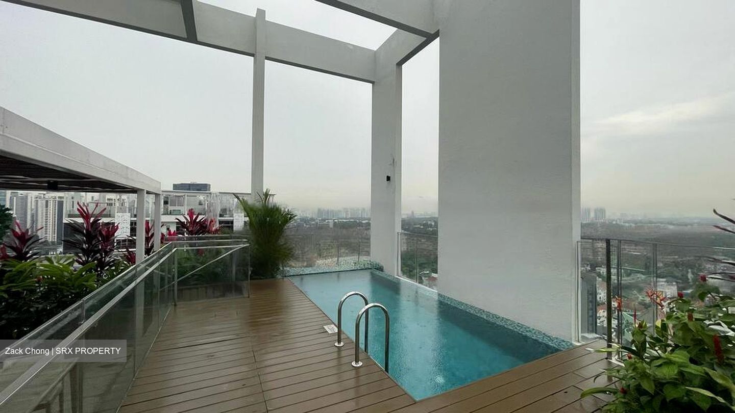 Cyan (D10), Condominium #449546031